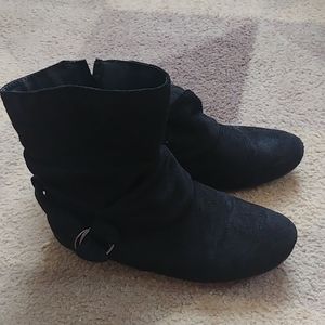 COPY - Black suede flat boots, size 8.5!! Buckle on side!